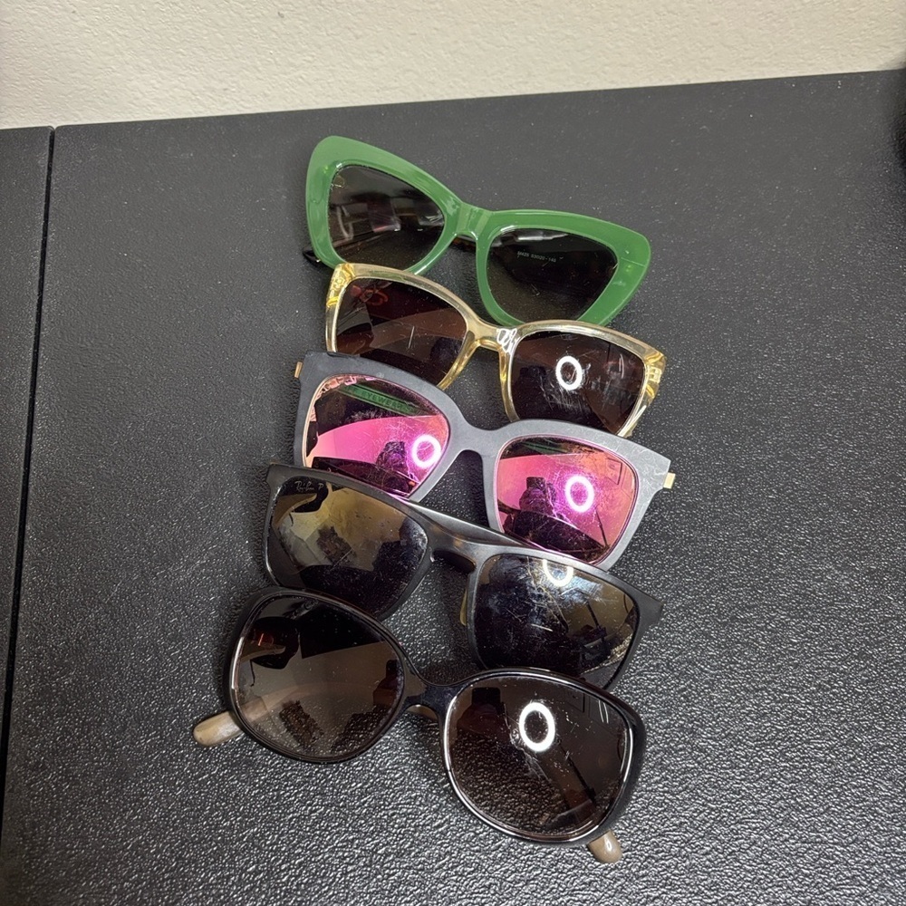Bundle Sunglasses Collection Oscar de la Renta Vera Wang Ray Ban Diff Etc *ISSUE
